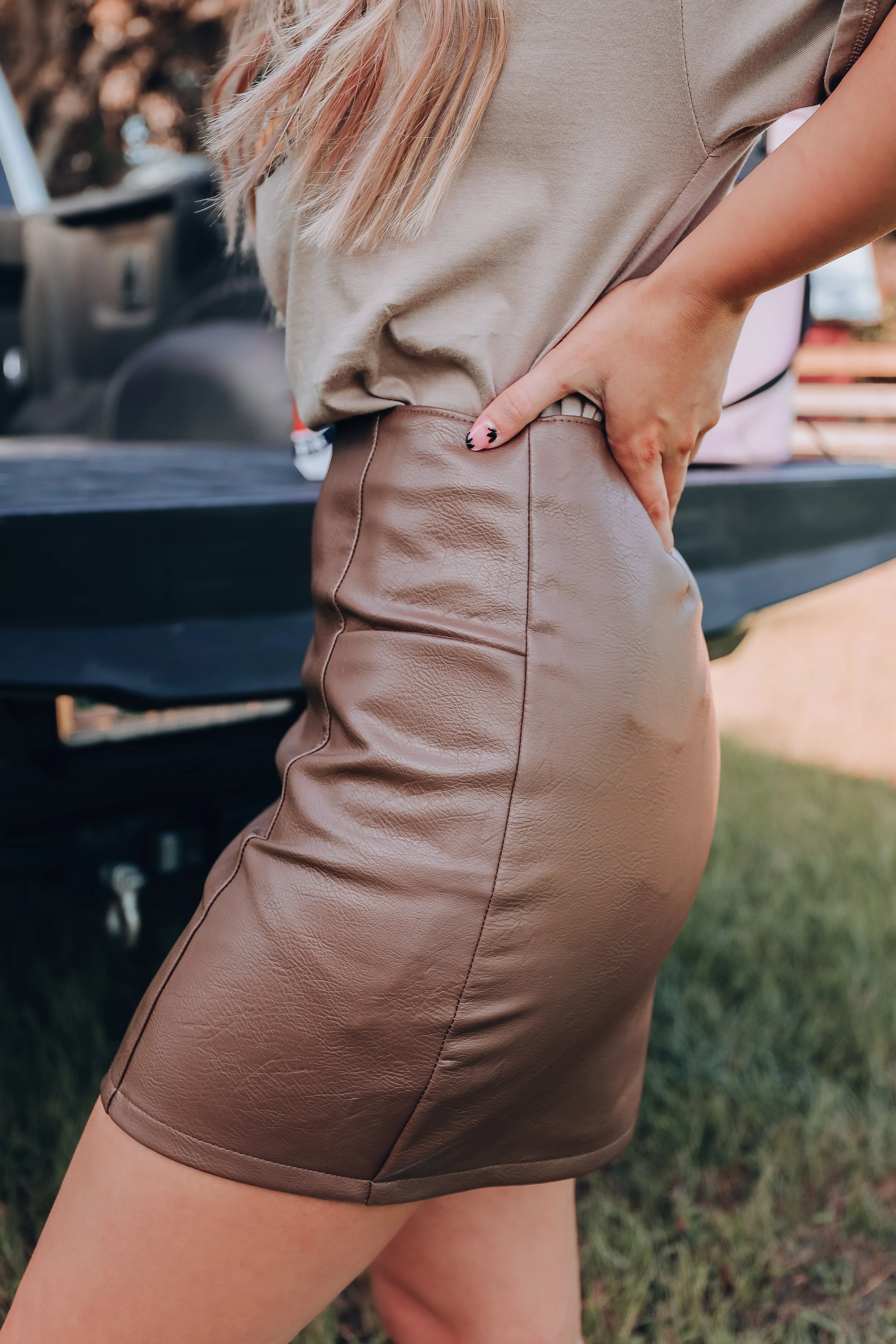 Fine Faux Leather Pocket Skirt - Mocha