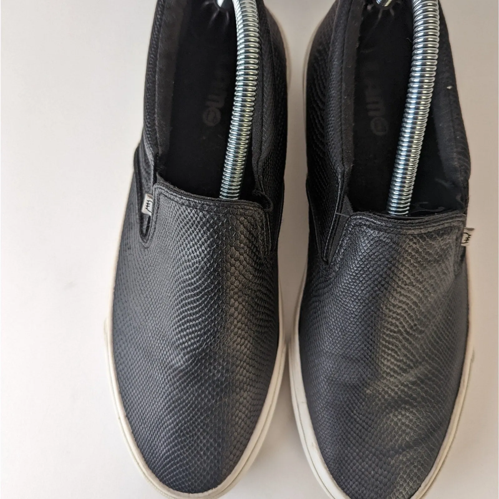 LAMO Piper Women's Slip-On Sneakers- 9.5