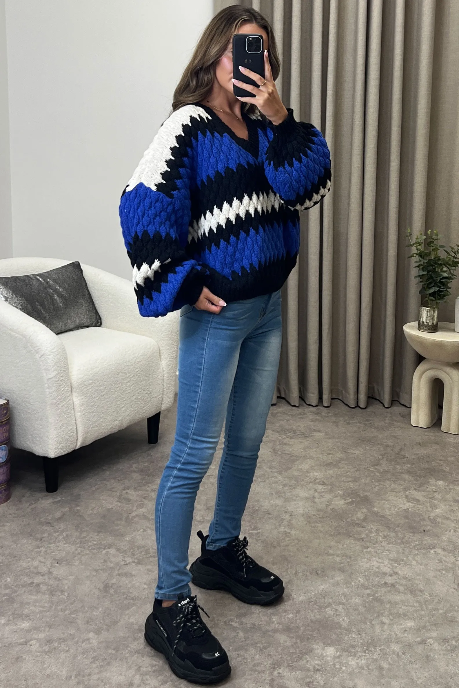 Nena Blue and White V Neck Balloon Sleeve Knitted Jumper